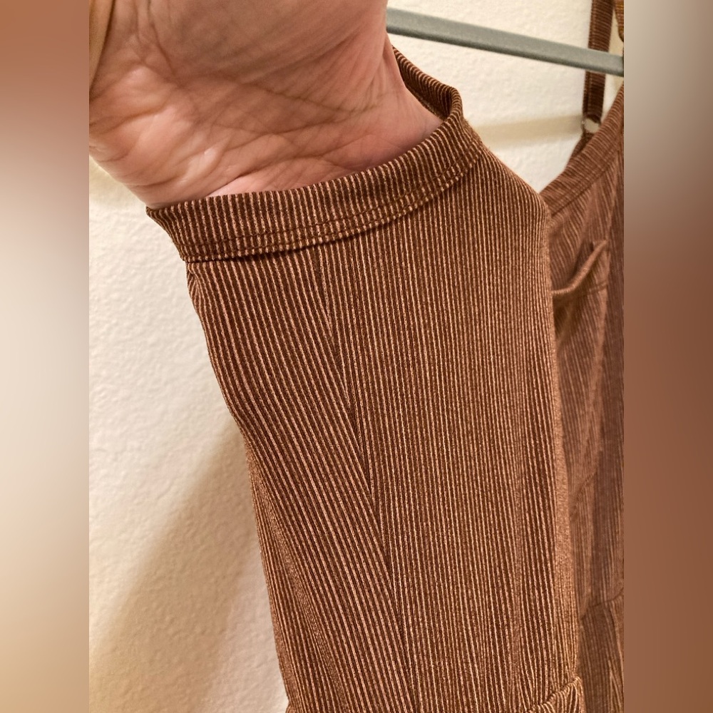 LuLaRoe Leola Jumpsuit Size XS Cinnamon Brown Pinstripe Wide Leg - Picture 6 of 12
